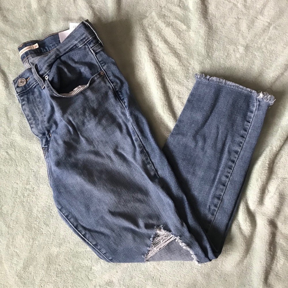 724 Straight Leg Levi’s
